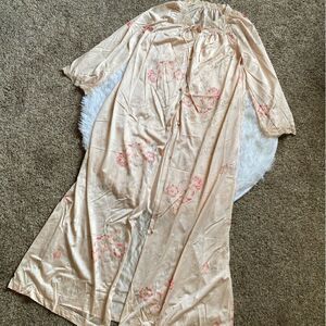 Vintage JcPenny Union Made Misses Robe Lace Trim Button Down Pockets Size Medium